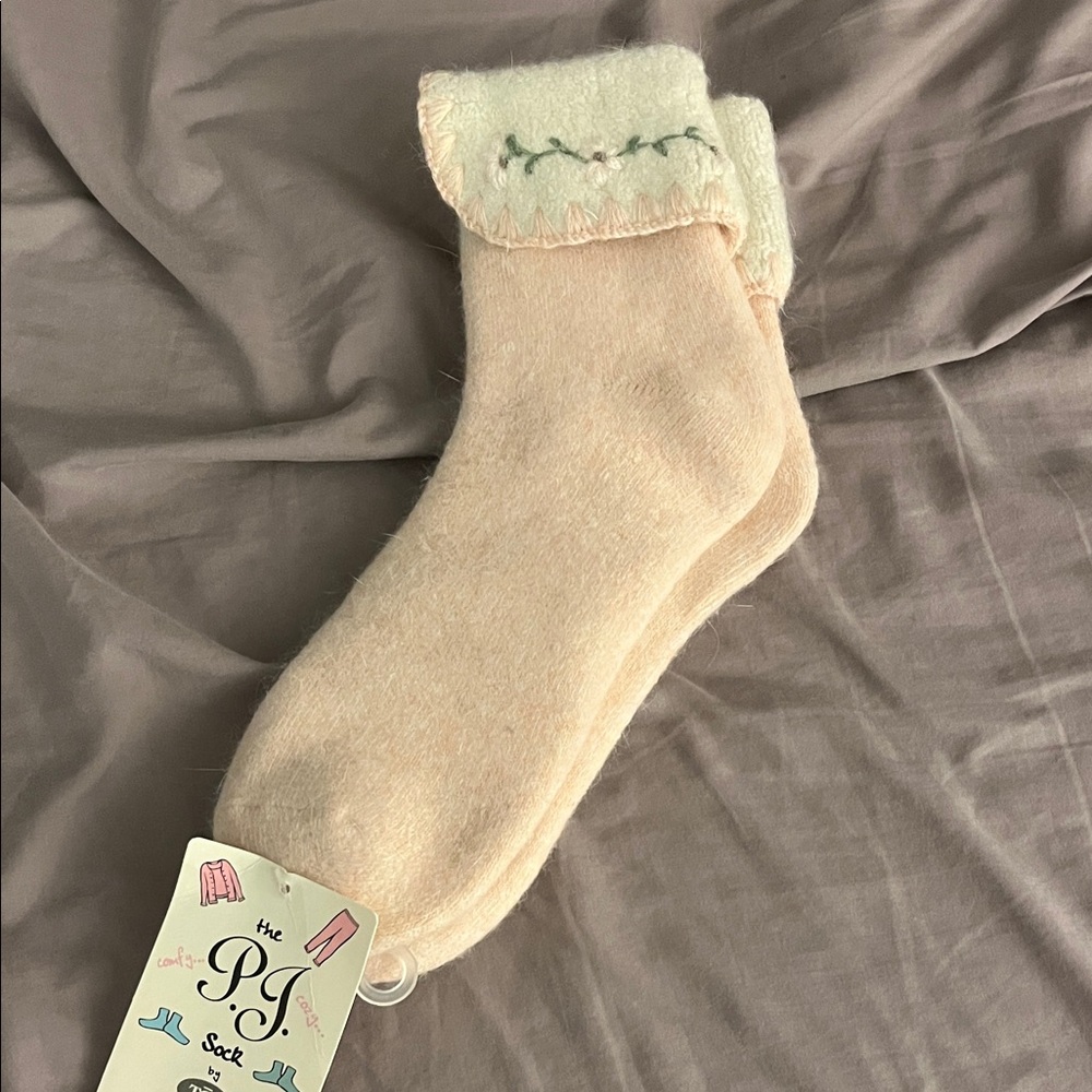 Women's Cozy Cream Socks